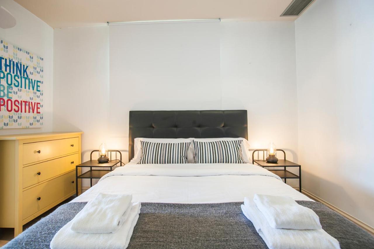Tendency Apartments 5 Barcelona Exterior photo